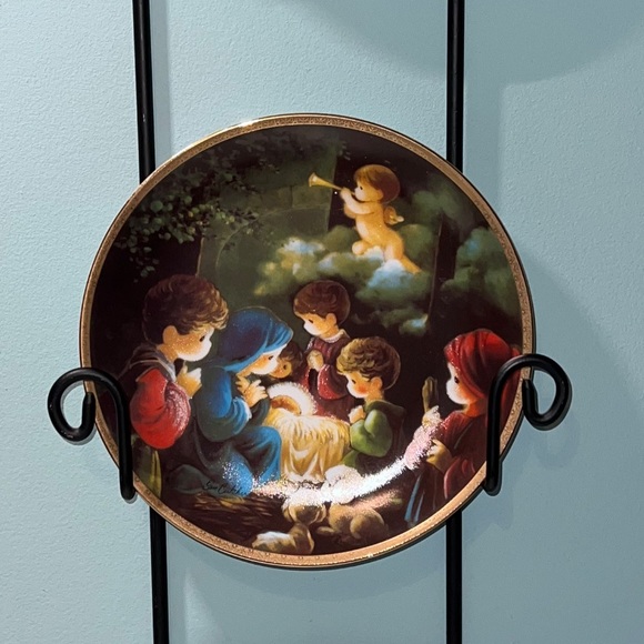 The Hamilton Collection from Precious Moment Bible Story Plate Collection (3) - Picture 4 of 7